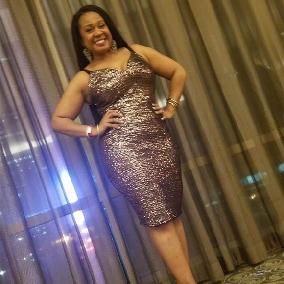 A Sequined Night Out - Picture 3 of 3